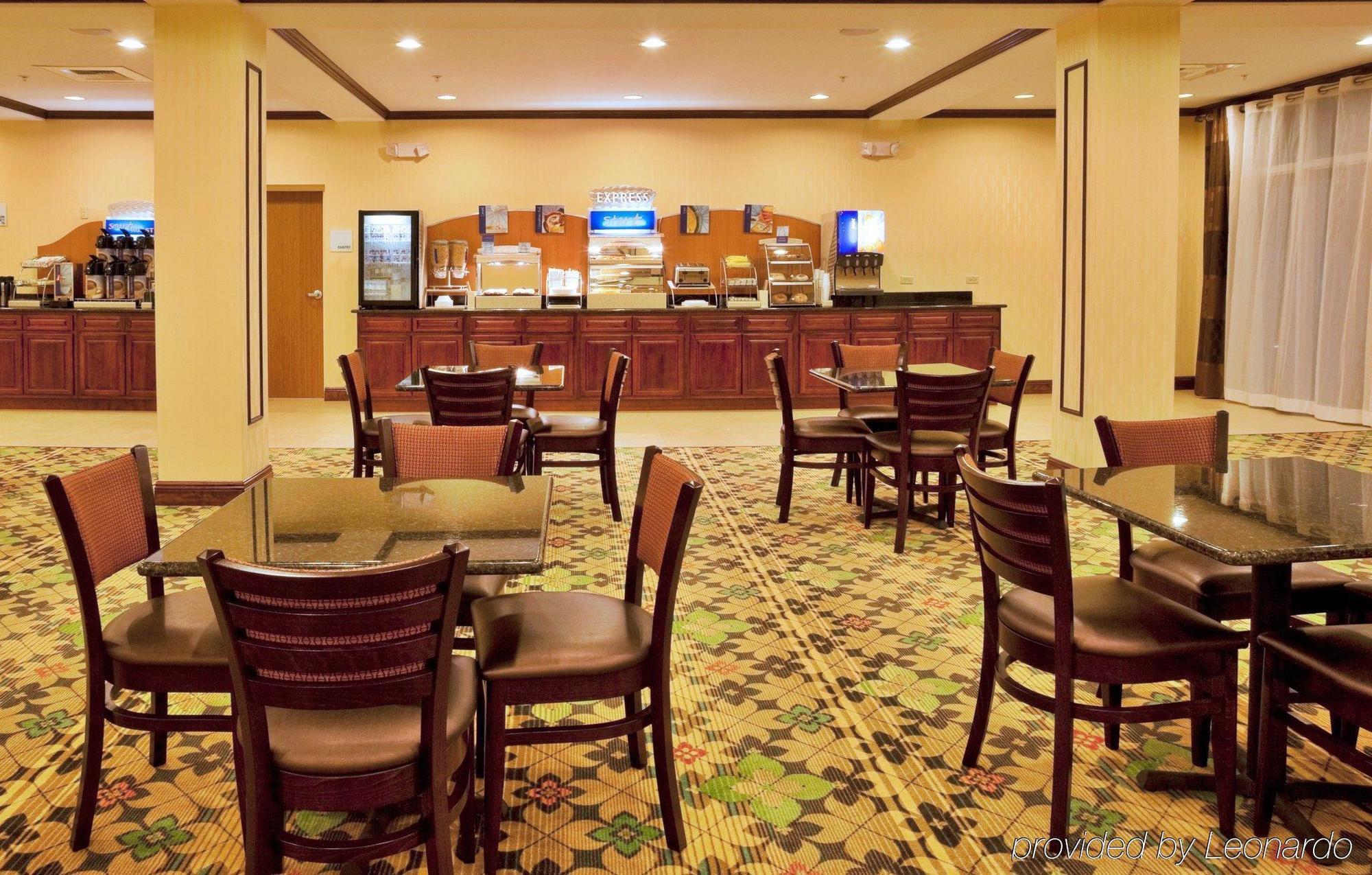 Holiday Inn Express Hotel & Suites Palm Bay By Ihg Ngoại thất bức ảnh